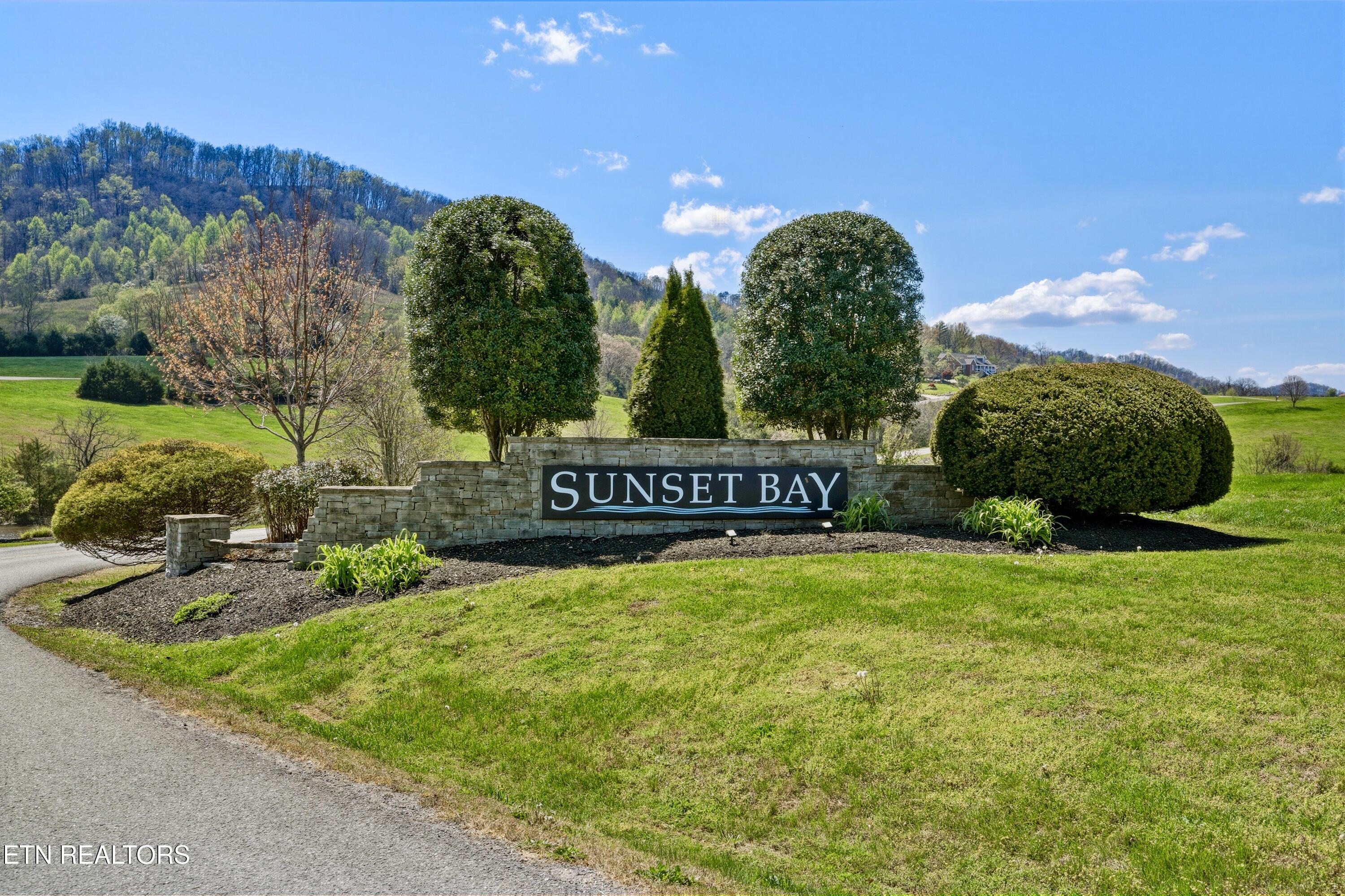 Image 3: Sunset Bay Entrance