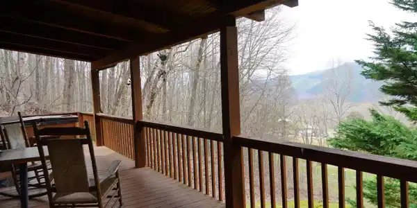Image 4: Mountain View with covered back porch