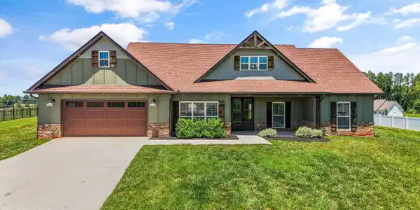 849 Pinebrooke Drive
