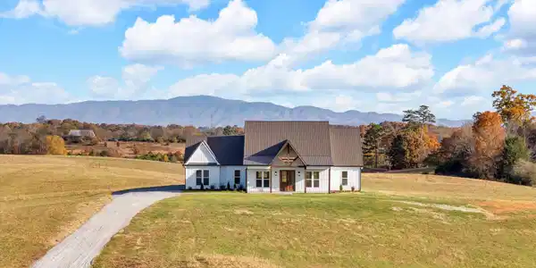 245 Pates Hill Rd