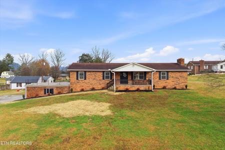229 Brown Crest Rd