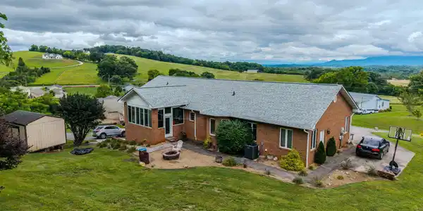 Image 2: 2-web-or-mls-DJI_20260623160202_0937_D
