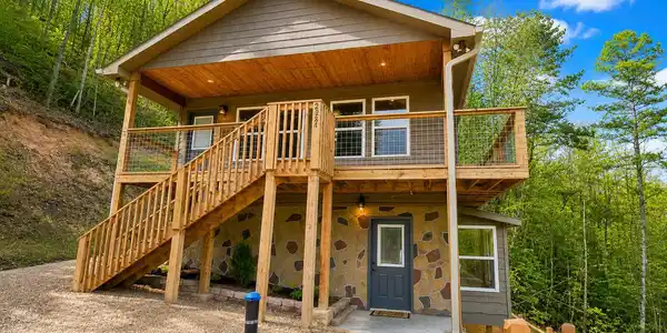 2912 Kettle Creek Way