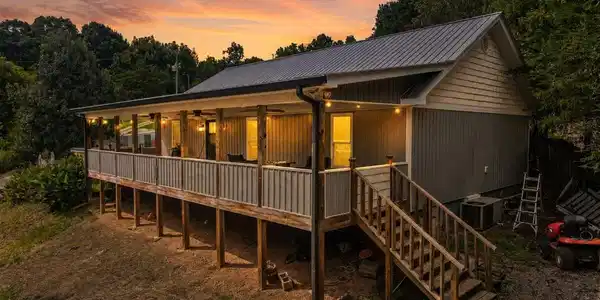 205 Kitts Rd