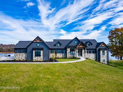 135 Crown Jewel Lane