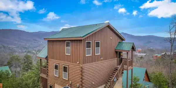 Image 2: 4836 highland place-102
