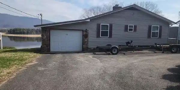 233 Cliff Side Drive