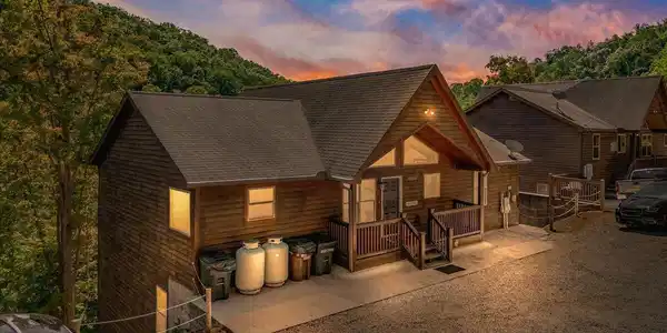 126 Bluewater Lane