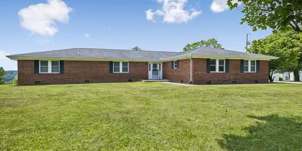 147 Meredith Rd