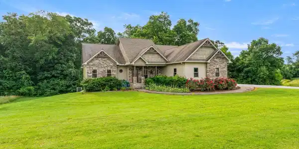 1323 County Road 750
