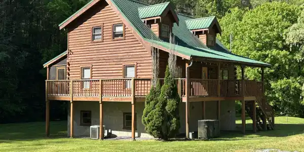 1764 Upper Middle Creek Rd