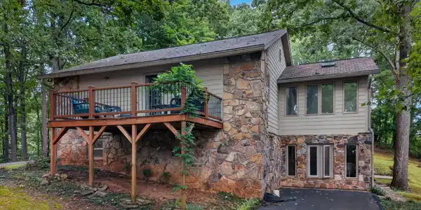 Image 3: 003-1290HickoryHillsRoad