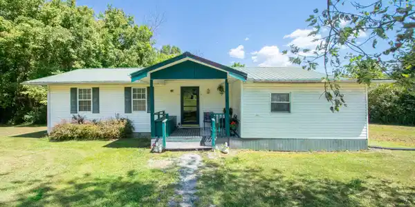 213 Brock Rd
