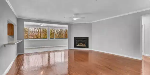 Image 4: 05-338 Pinnacle View Way ste 132-5