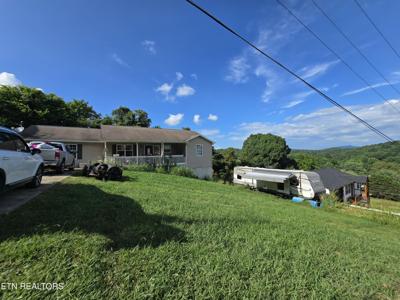 885 N Ridgecrest Rd