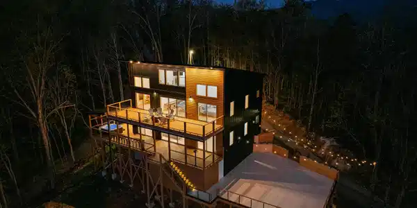 738 & 742 Smokerise Drive