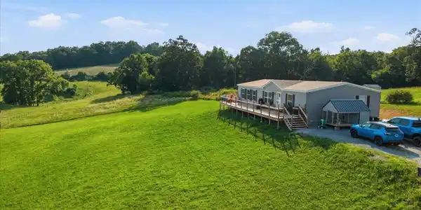 215 Cain Rd