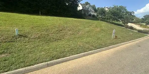 437 Laurel Ridge Lane