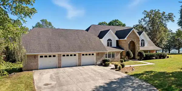 Image 2: 03-7112 Warren Ln-2