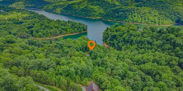 385 Wildcat Hollow Rd