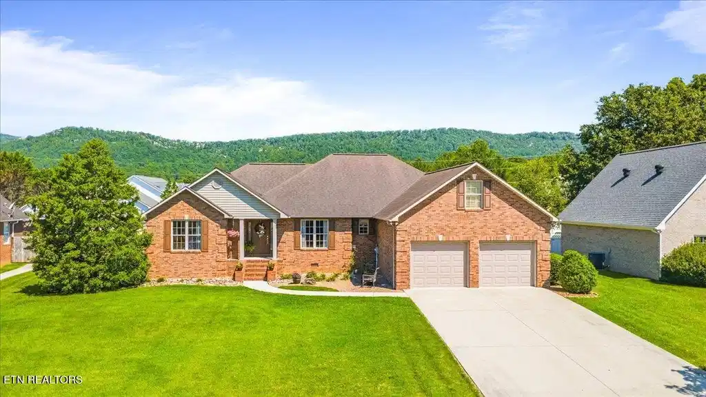 Image 1: 12-263 Preston Cir