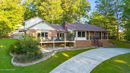 1517 Deerfield Way