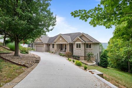 124 Smokeys Point