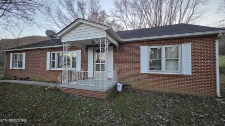 992 Walden Ridge Lane