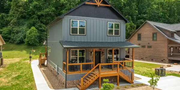 3121 Cherokee Valley Drive