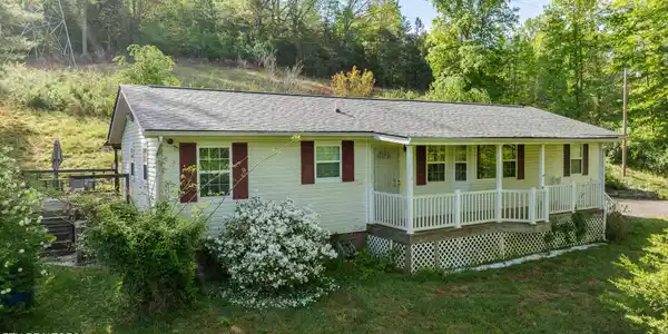 120 Huckleberry Lane