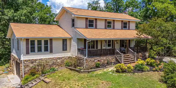1131 Lindsey Drive