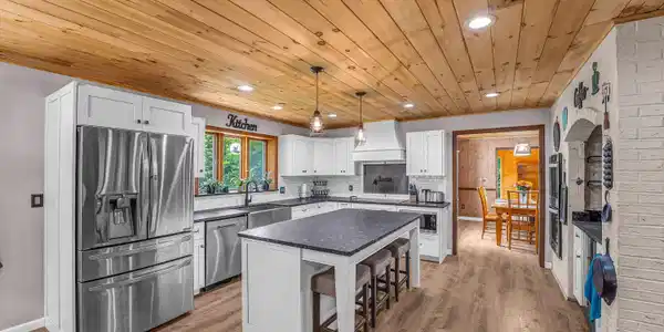 Image 3: 38-Kitchen A1