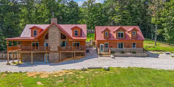 8521 Parker Rd