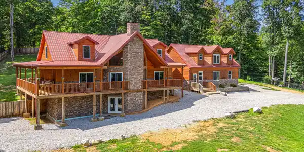 Image 2: Front Exterior