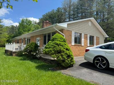 109 Oxford Circle
