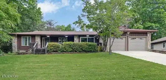 104 Baltusrol Rd