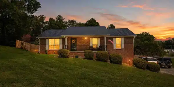 136 Grace Circle