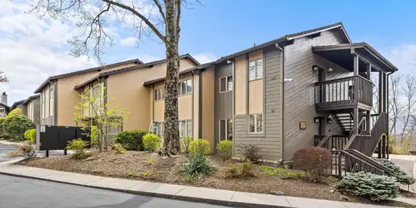 1050 Ski View Drive