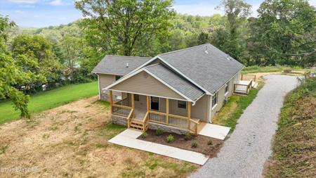 790 & 800 Hilltop Drive