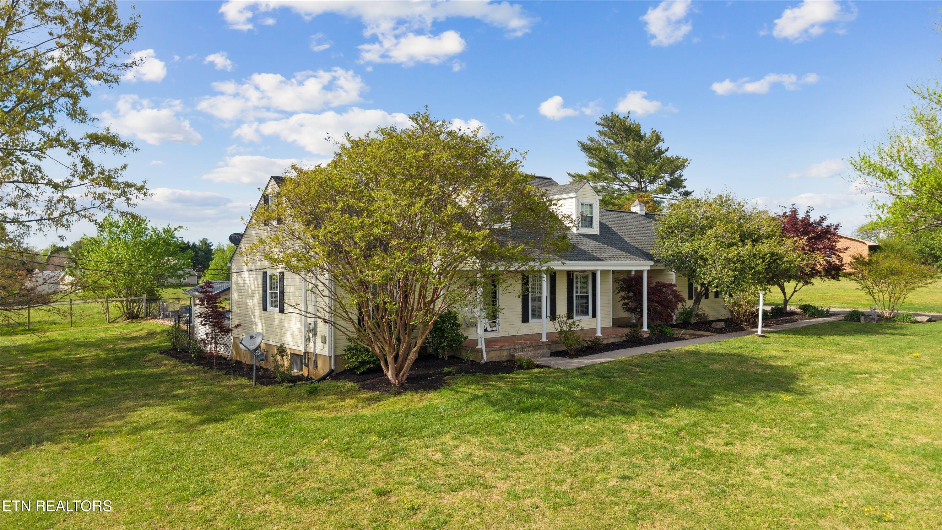 Image 3: 02-1910 Smoky View Cir 01