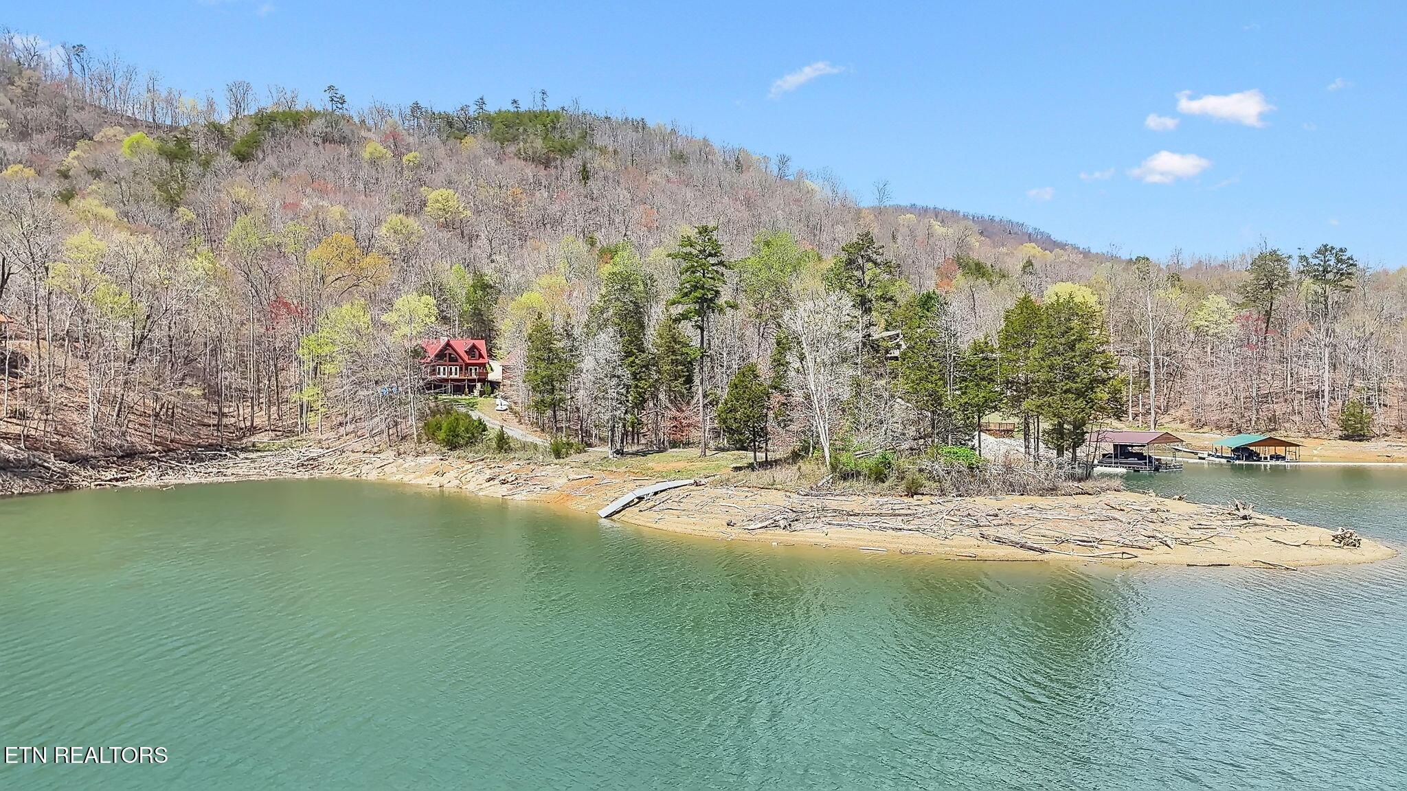 Image 2: 179-web-or-mls-514 bluff view rd - 179