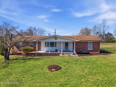 2120 E Highway 30