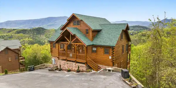 Image 3: 2722 Mountain Perserve Drive