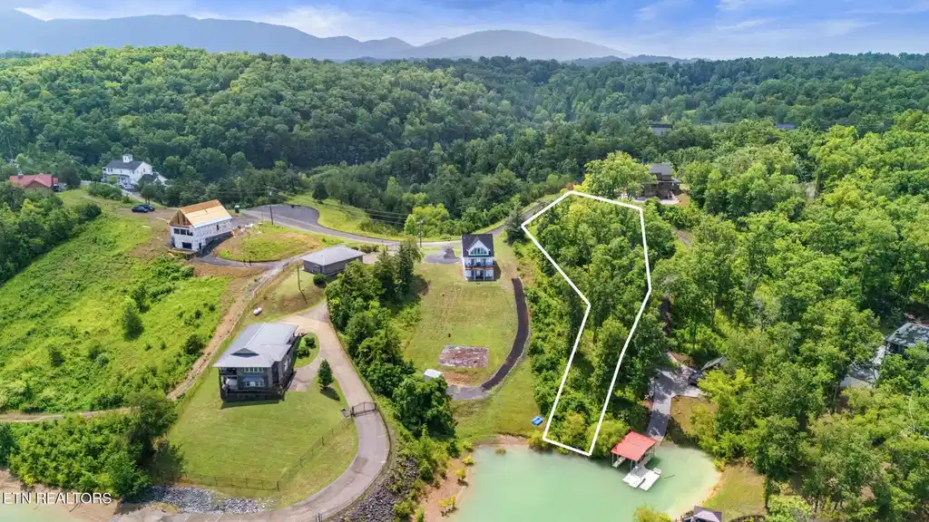 Image 1: DJI_20250721122625_0565_D-SideLotLine