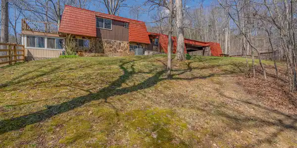 1593 Baker Hwy