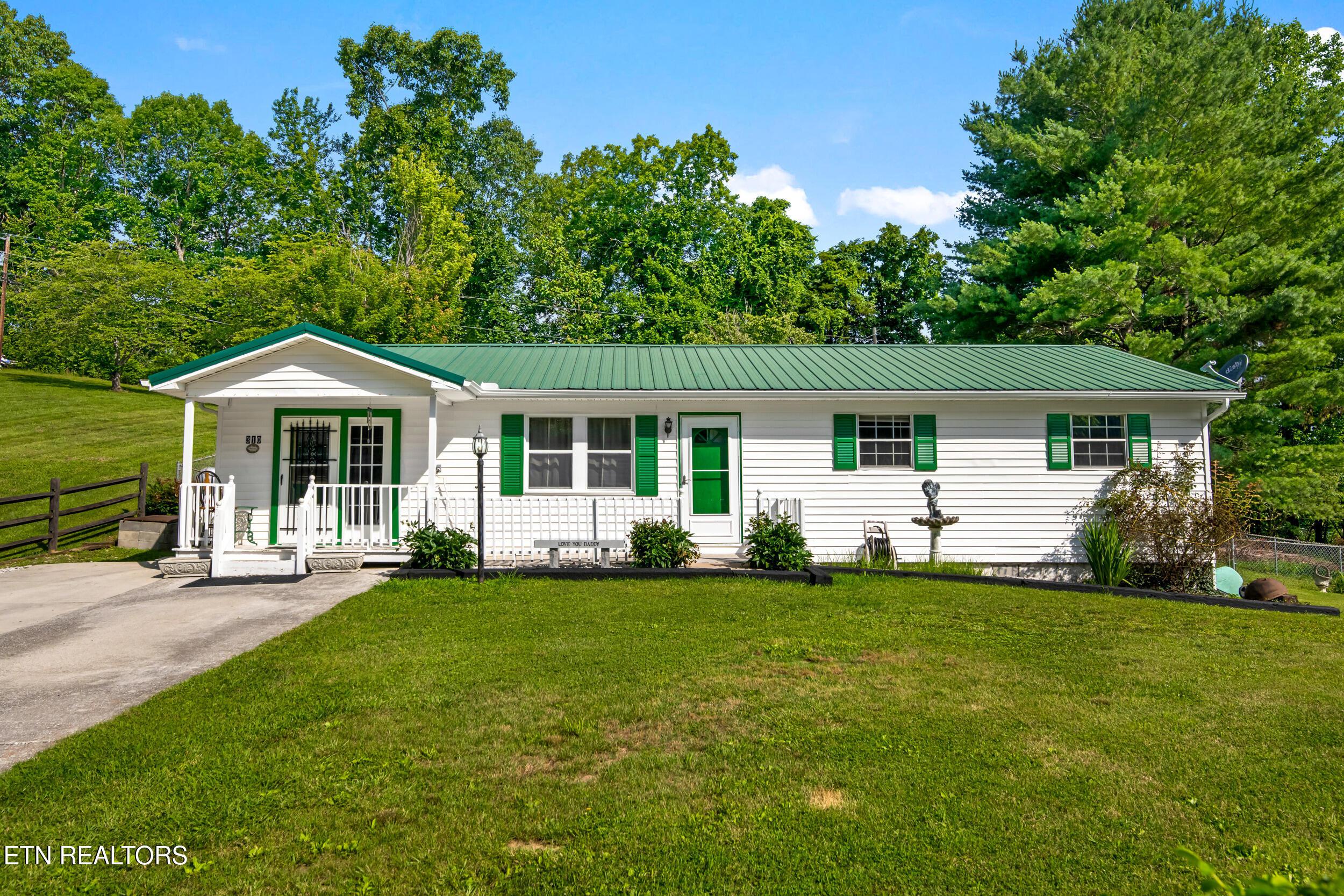 Image 2: 310 hollifield drive-2