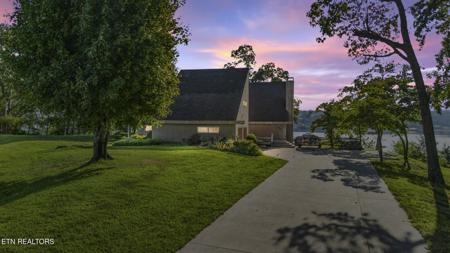 3541 E Atherton Lane