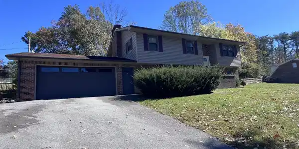 185 River Rd