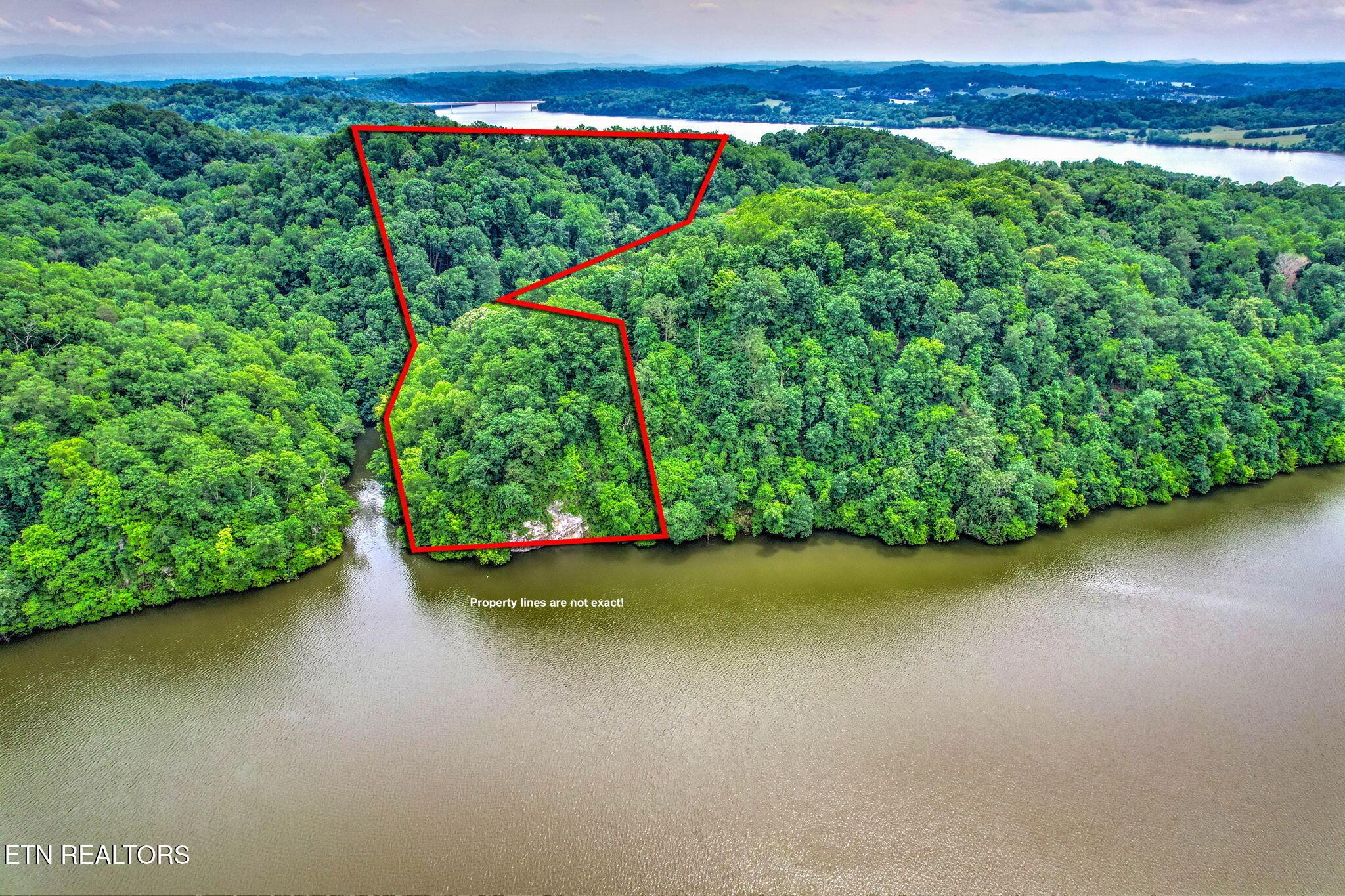 Image 2: 5-web-or-mls-DJI_0292_3_4-2