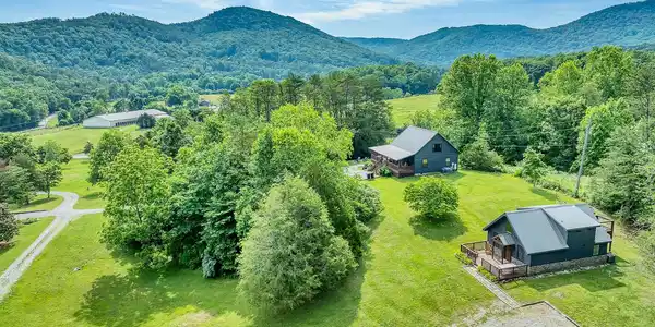 Image 2: DJI_0101_4-2